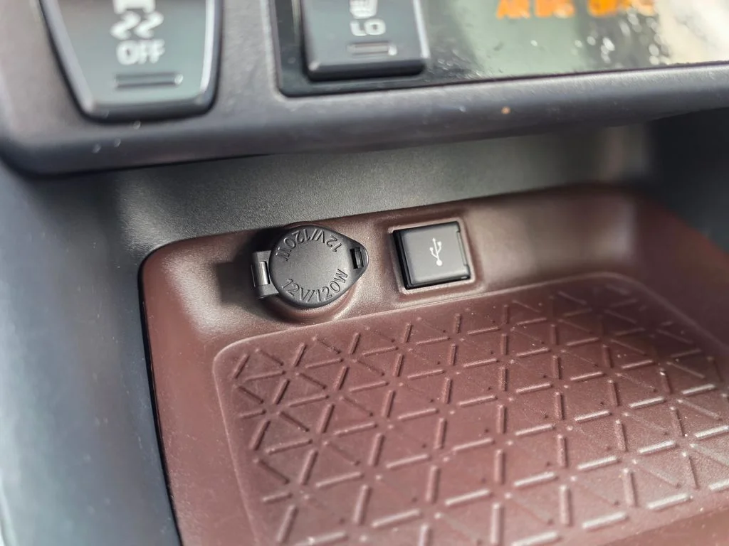 2020 Toyota RAV4 Limited - Photo 35