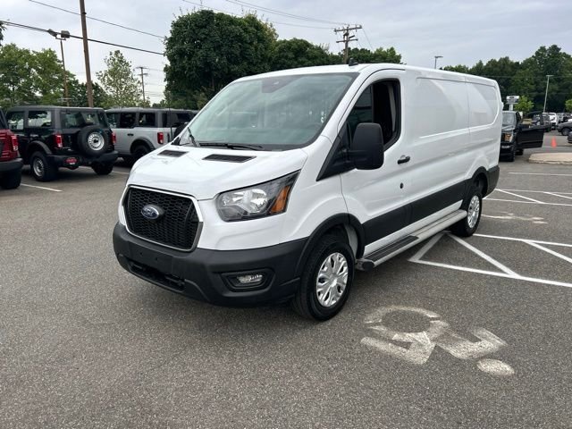 Used 2025 White Ford Base image 3