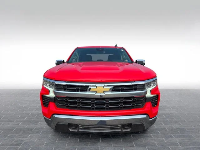 Used 2025 Red Chevrolet LT image 2