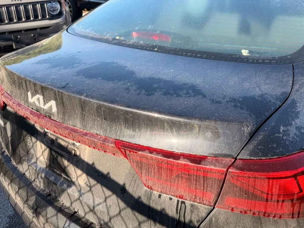 Used 2023 Black Kia LXS image 16