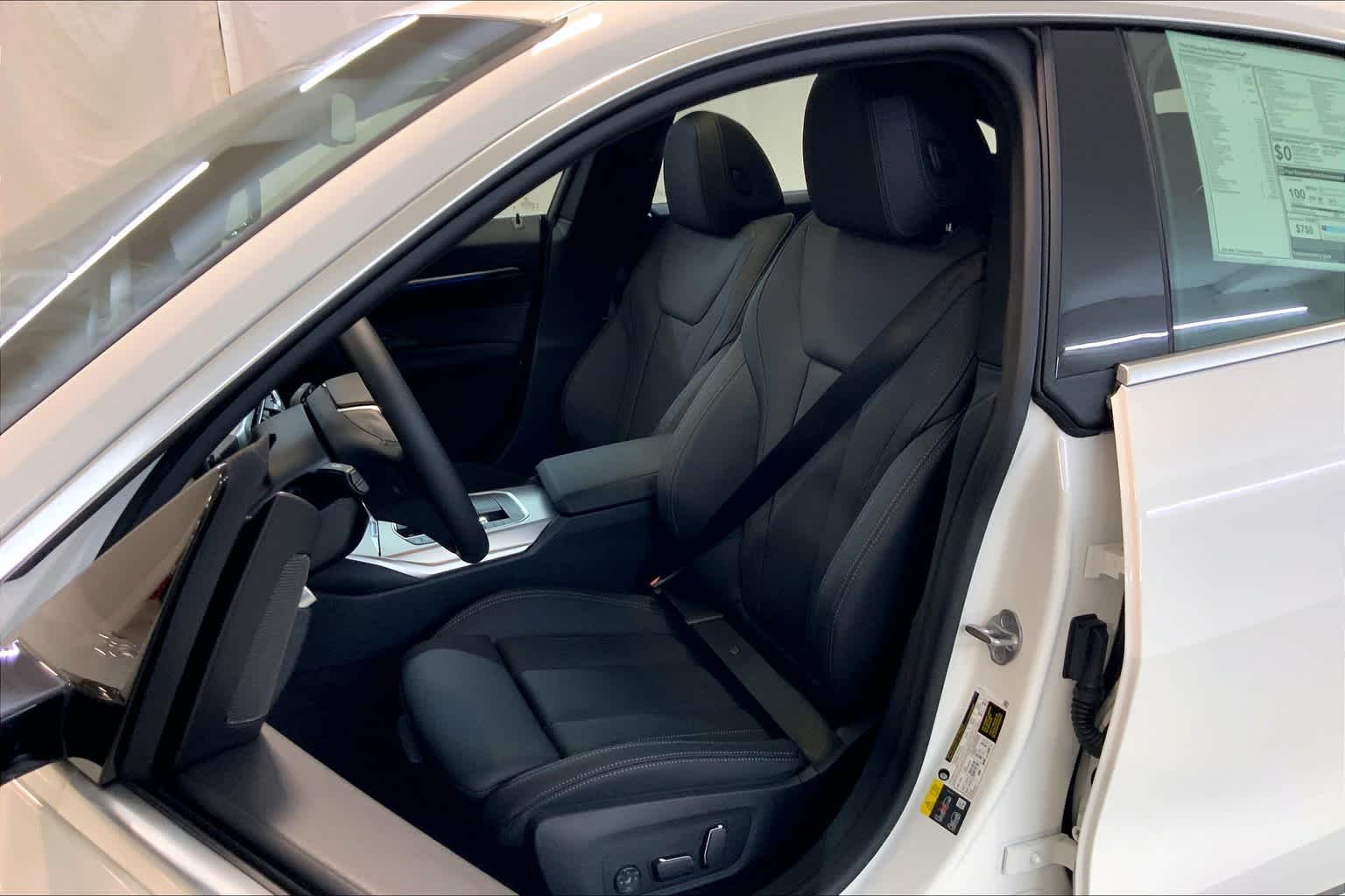 Used 2024 Alpine White BMW eDrive40 image 9