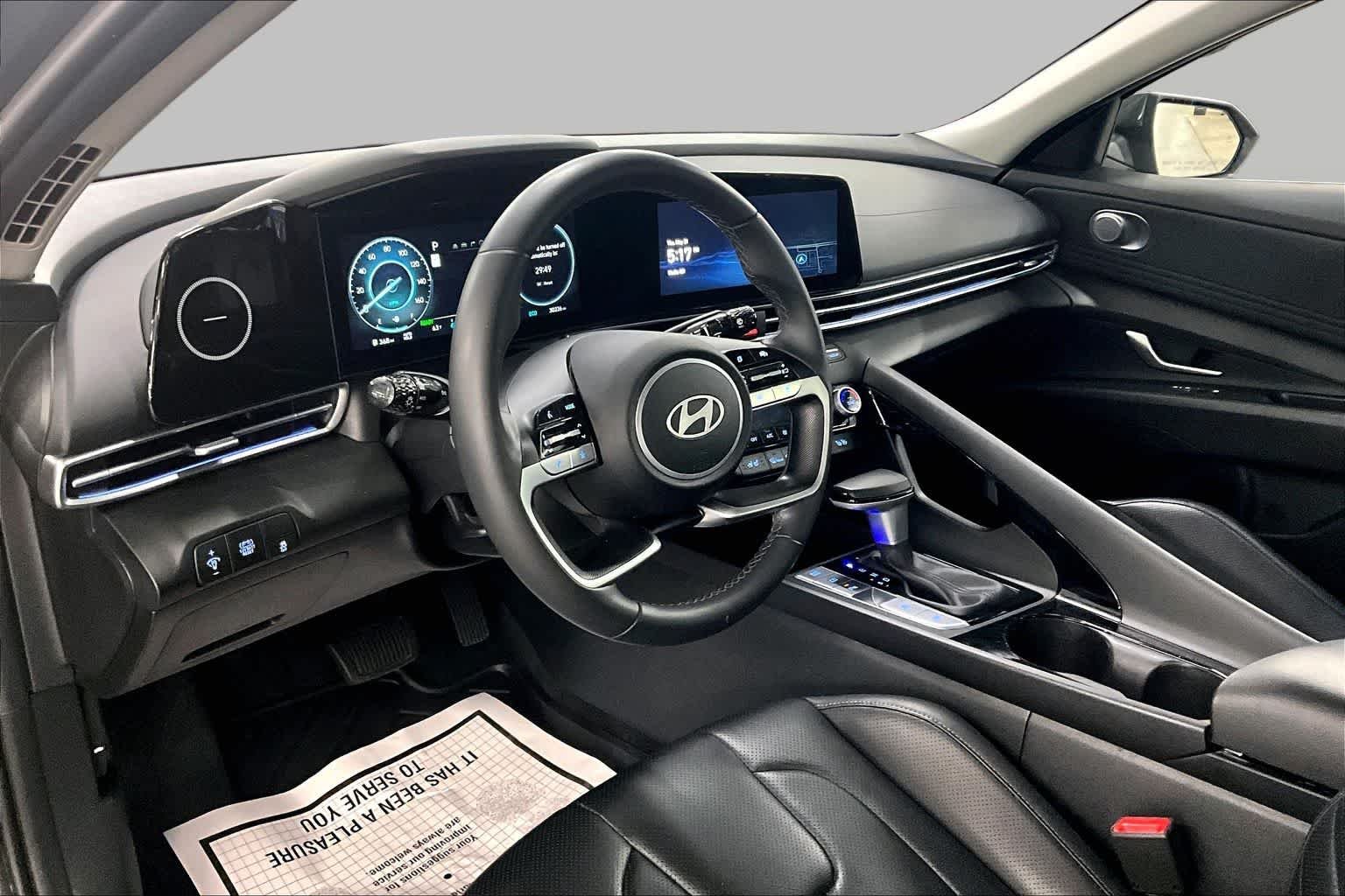 Used 2024 Amazon Gray Hyundai Limited image 18