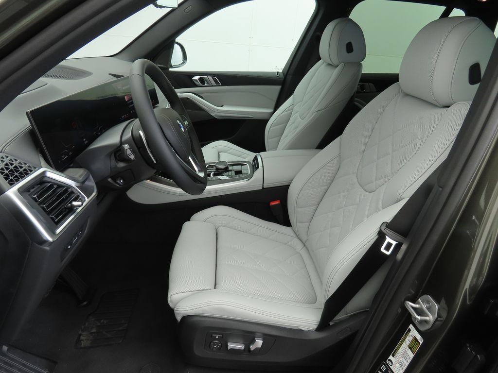 Used 2026 Green Metallic BMW xDrive40i image 19
