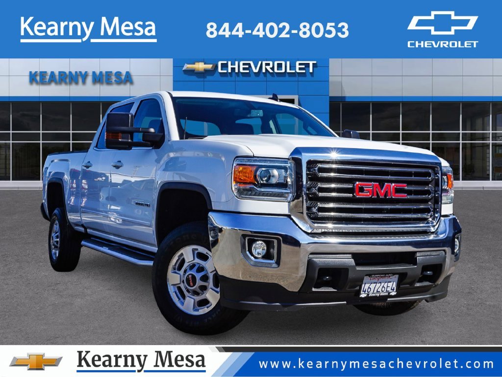 Used 2017 White GMC SLE image 1