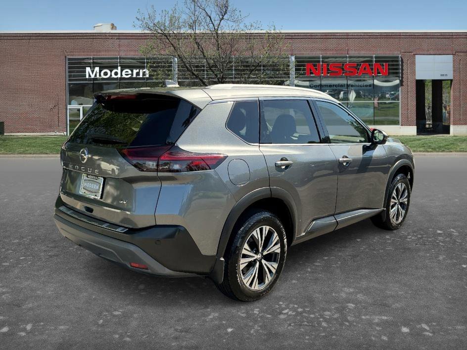 Used 2021 Gun Metallic Nissan SV image 4