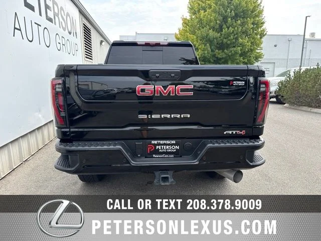 Used 2025  GMC AT4 Premium Plus image 5