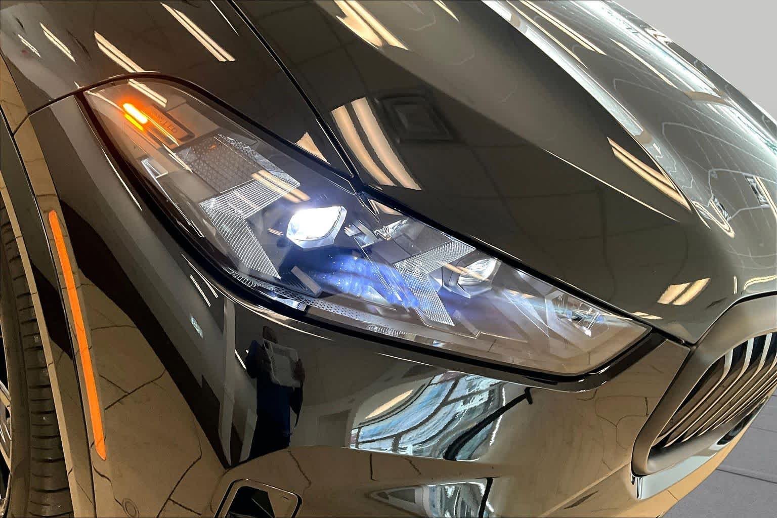 Used 2026 Black Sapphire Metallic BMW xDrive40i image 27