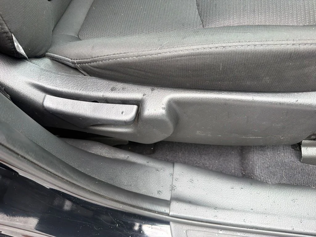 Used 2015 Black Kia LX image 39