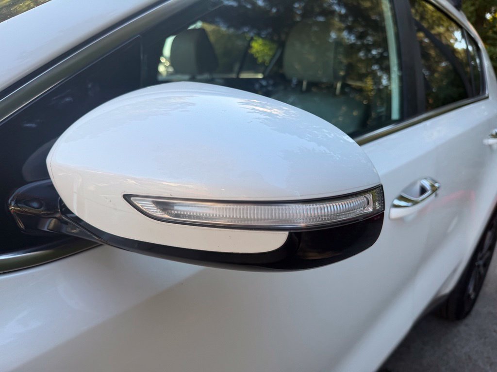 Used 2019 Snow White Pearl Kia EX image 11