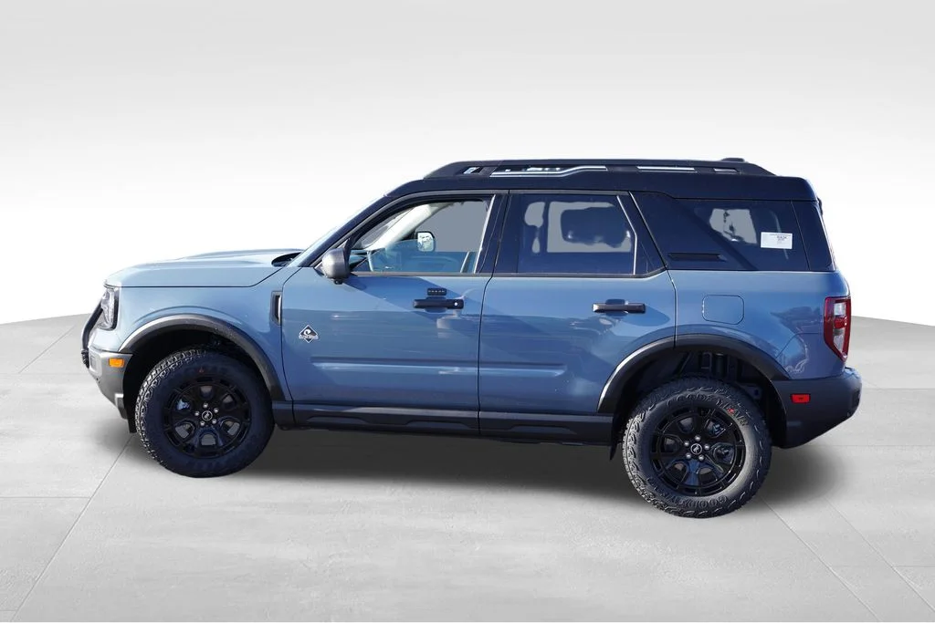 New 2026 Azure Gray Metallic Tri-Coat Ford Outer Banks image 8