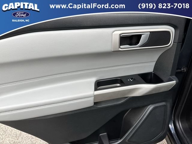Used 2023 Blue Ford XLT image 17