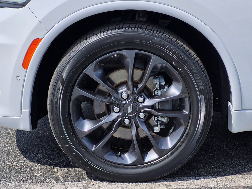 Used 2022 White Knuckle Clear Coat Dodge R/T HEMI Orange image 42