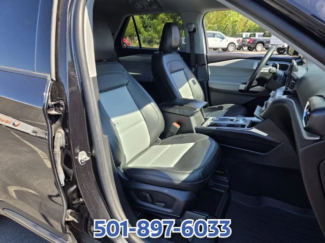 Used 2023 Black Ford XLT image 18