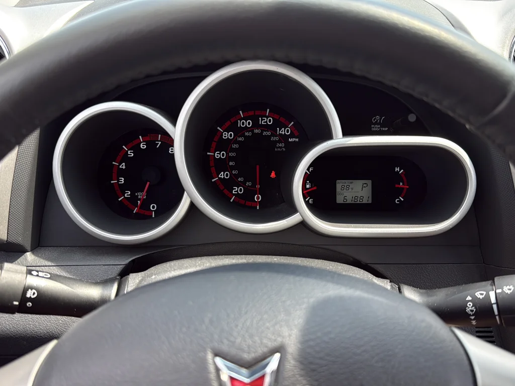Used 2009 Steel Blue Metallic Pontiac Base image 22