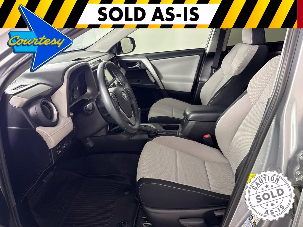 Certified Used 2017 Silver Toyota XLE image 24