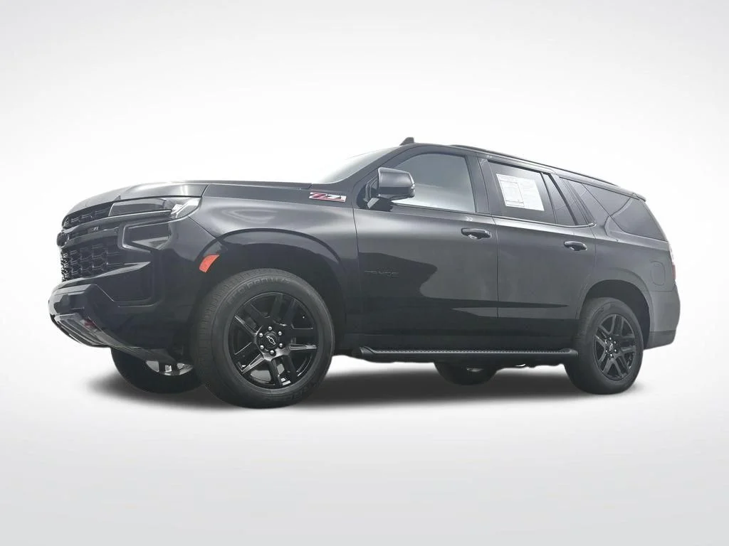 Used 2022 Black Chevrolet Z71 image 30