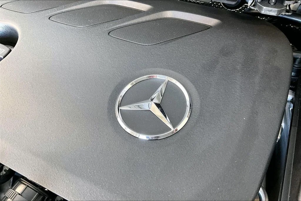 New 2026 Polar White Mercedes-Benz GLA 250 image 29