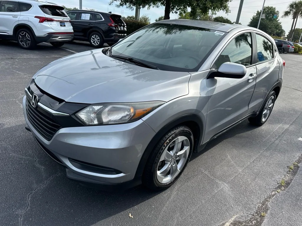 Certified Used 2018 Silver Metallic Honda LX image 7