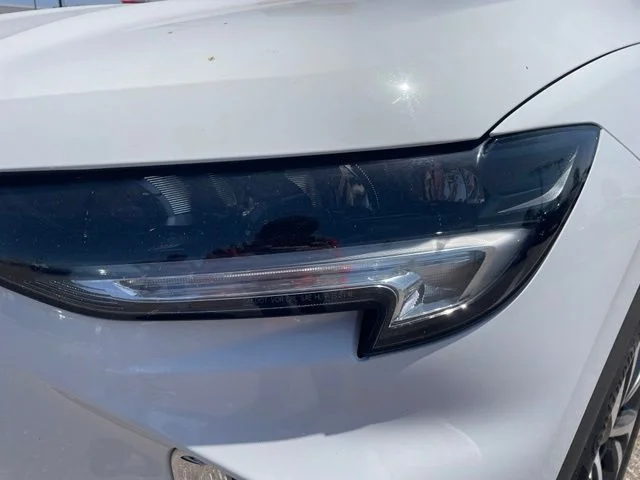 Used 2023 White Buick Essence image 4