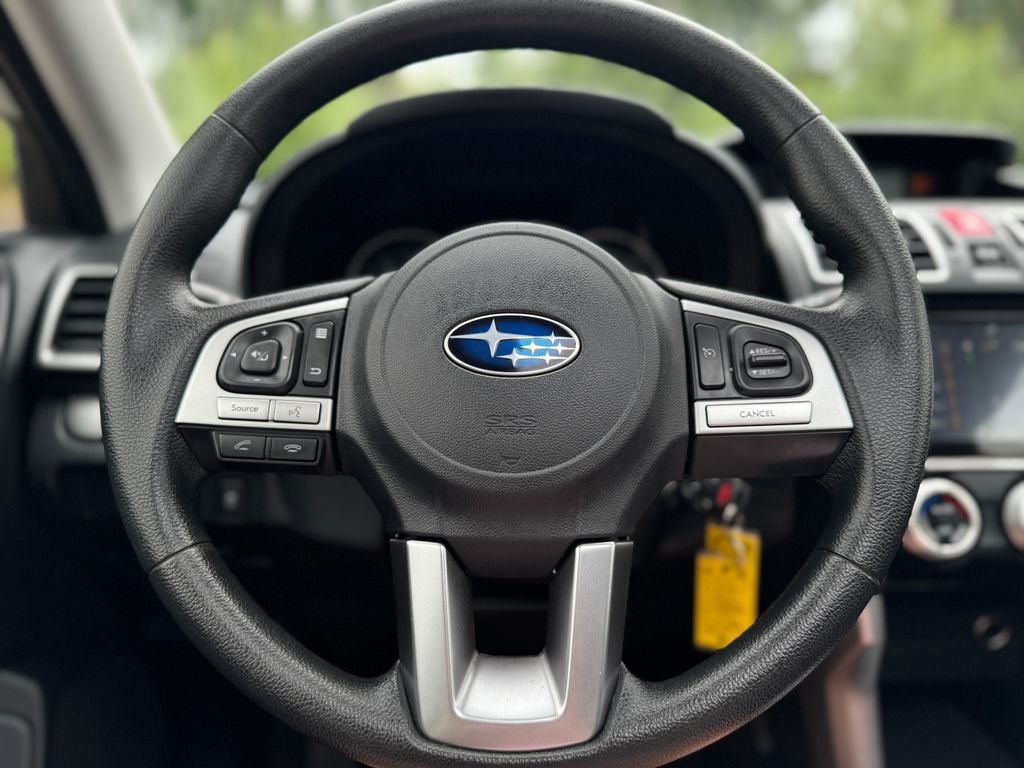 Used 2018 Ice Silver Metallic Subaru 2.5i Premium image 15