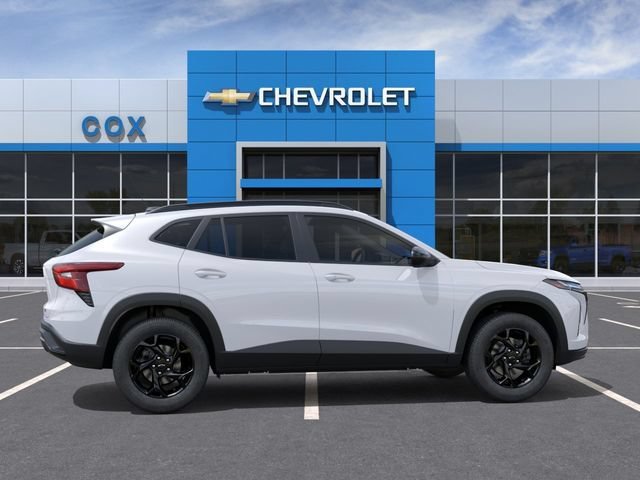 New 2026 Summit White Chevrolet LT image 5