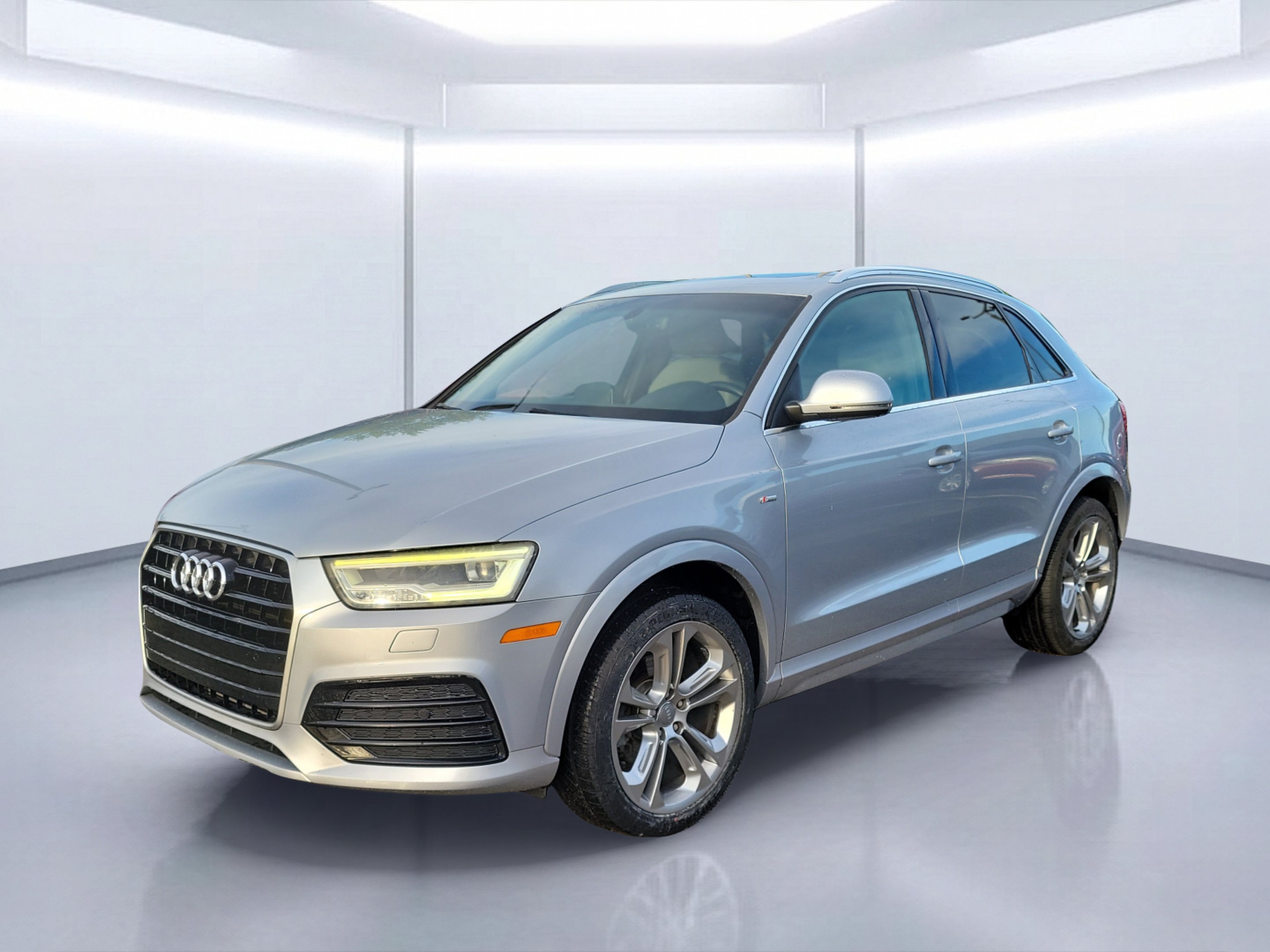 Used 2018 Silver Metallic Audi 2.0T Premium Plus image 2