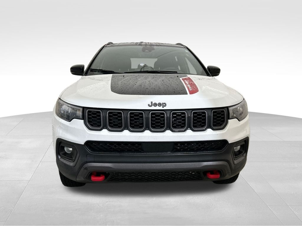 Used 2025 White Jeep Trailhawk image 9