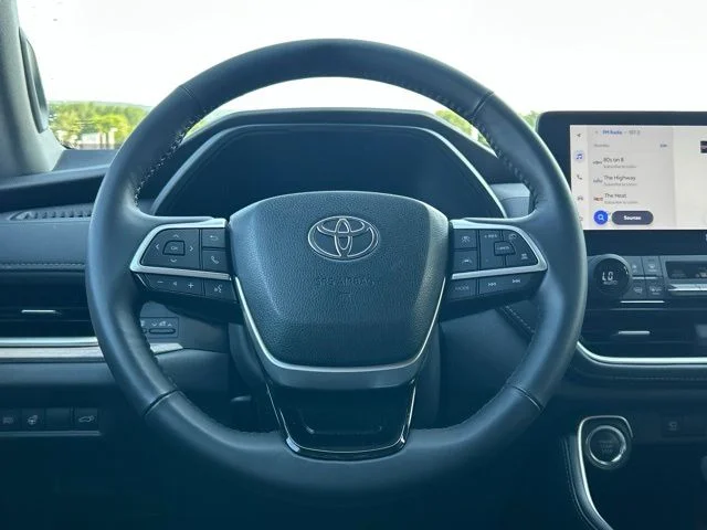 Used 2025 Beige Toyota Limited image 60