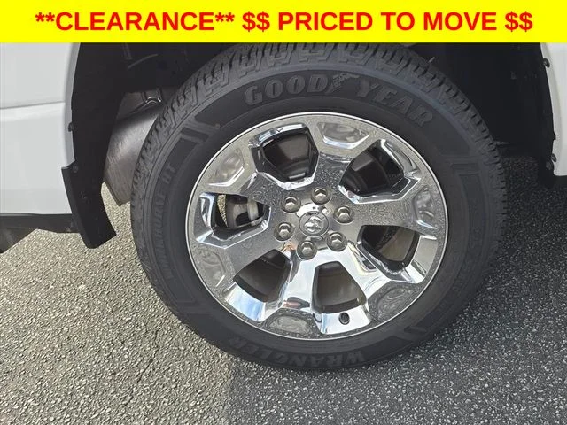 Used 2022 White Ram Big Horn/Lone Star image 33