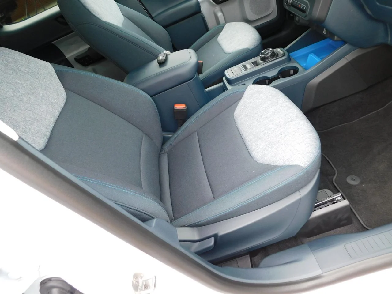 New 2026 Oxford White Ford XLT image 18