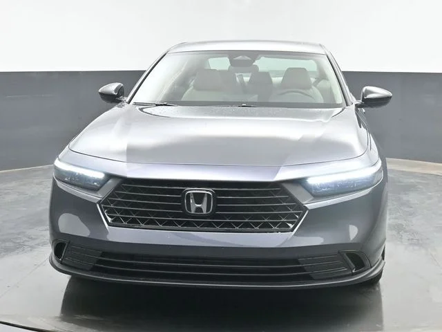 New 2026 Meteorite Gray Metallic Honda SE image 6