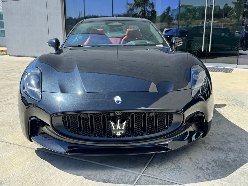 Certified Used 2025 Nero Noctis Black Maserati Folgore image 2