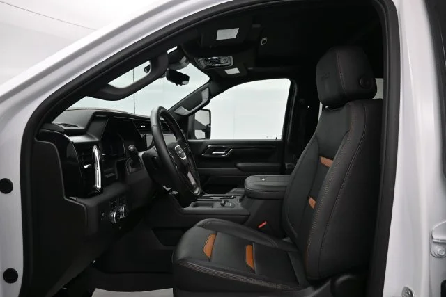 Used 2025 Summit White GMC AT4 image 9
