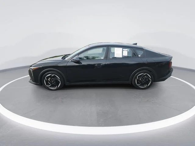 Used 2025 Black Kia EX image 5