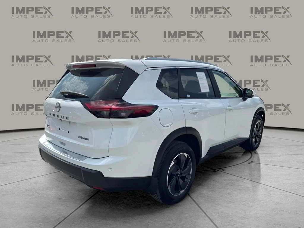 Used 2024 White Nissan SV image 5