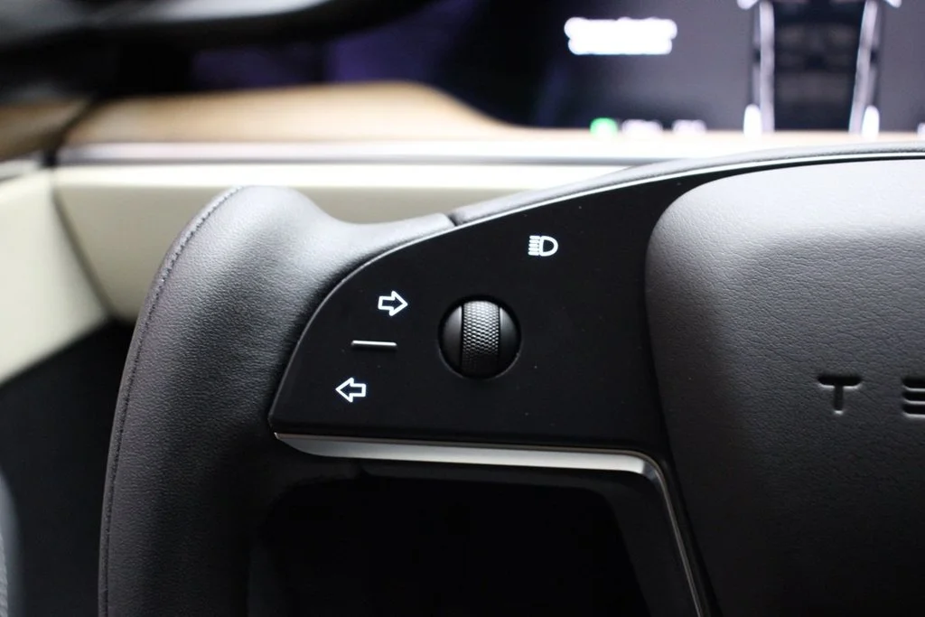 Used 2022 Solid Black Tesla Base image 48