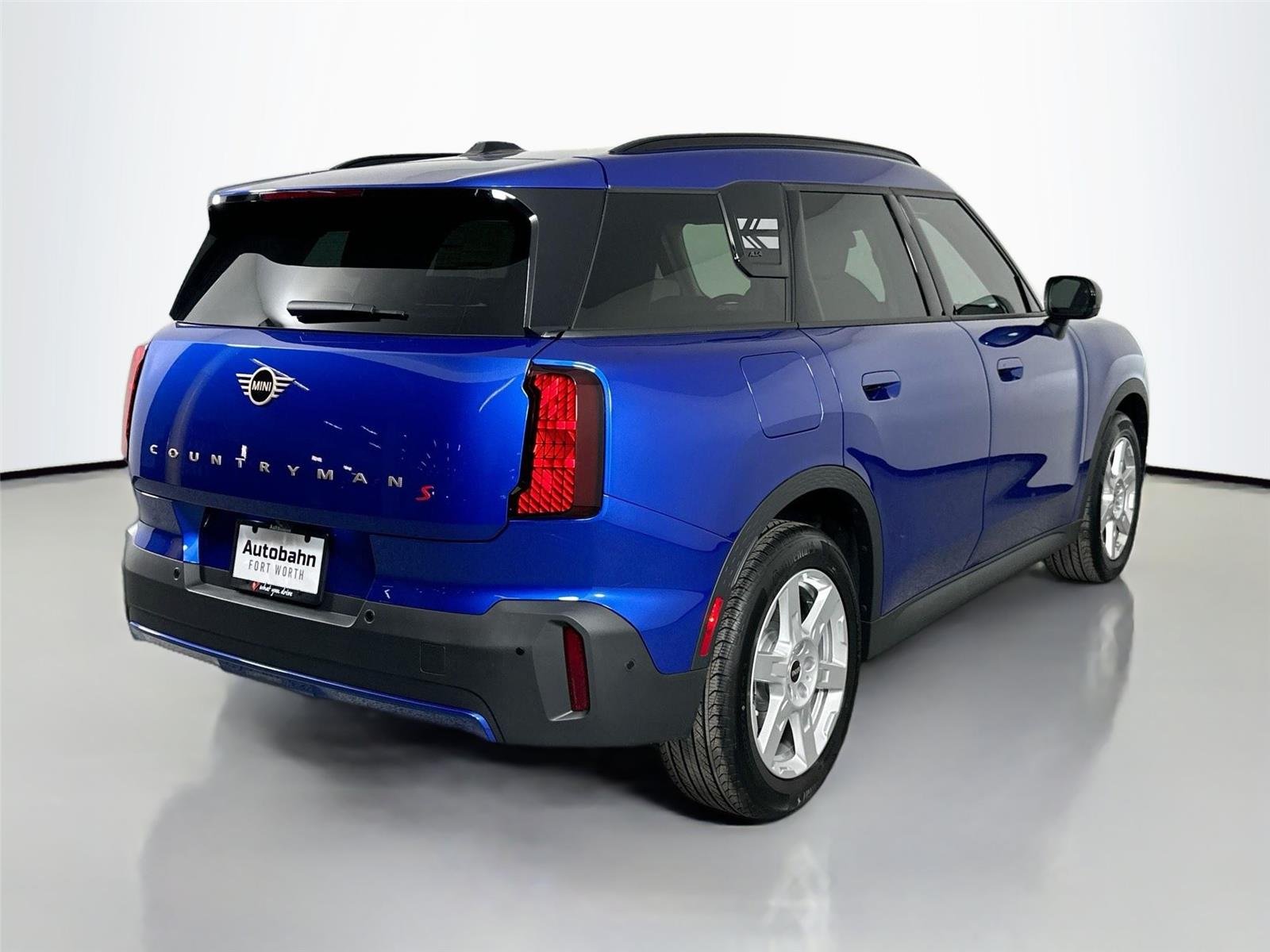 Used 2025 Blazing Blue Metallic MINI S image 4