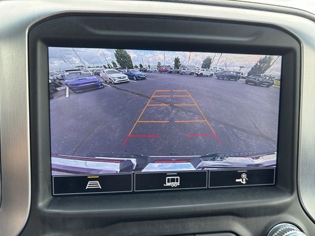 Used 2022 Red GMC SLE image 28