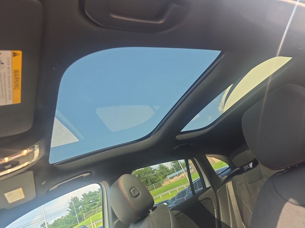 New 2026 Polar White Mercedes-Benz GLA 250 image 20