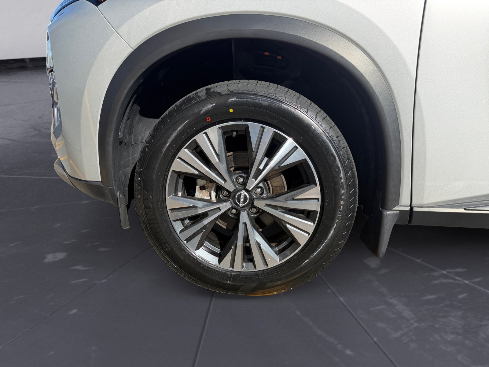 Used 2023 Brilliant Silver Metallic Nissan SV image 42
