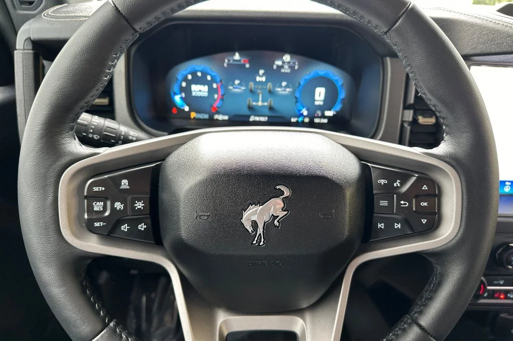 New 2025 Azure Gray Metallic Ford Badlands image 24