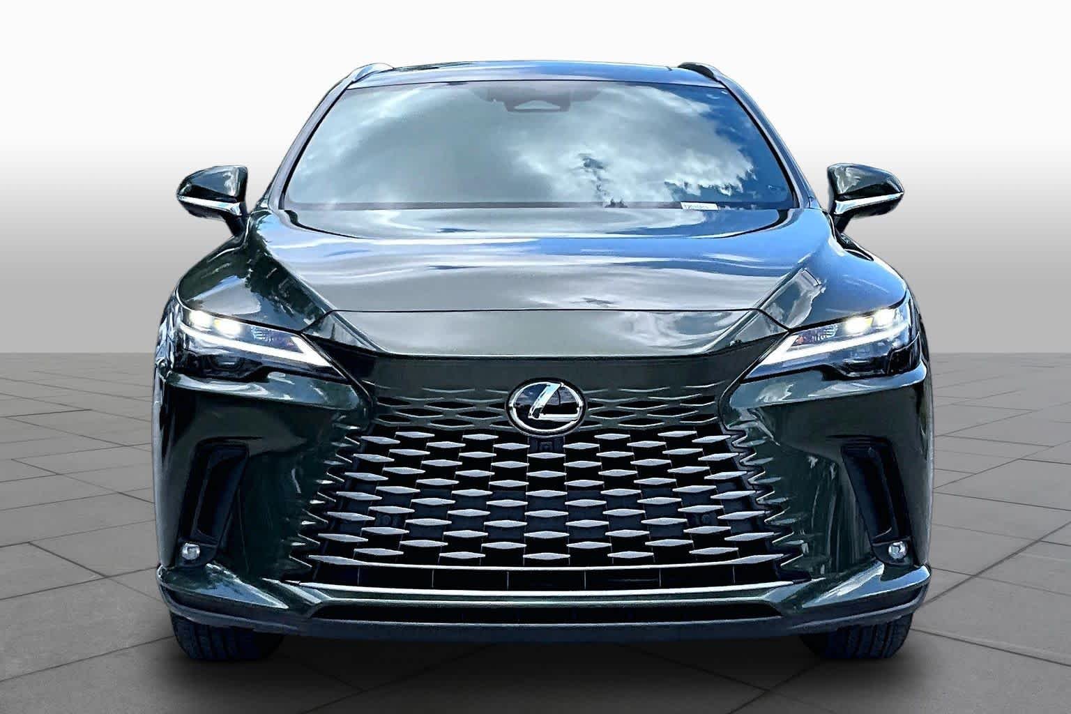 Used 2026 Nori Green Pearl Lexus Premium image 4