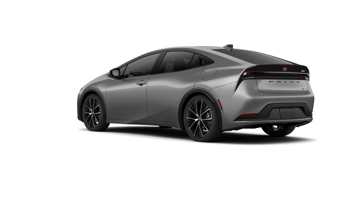 New 2026 Guardian Gray Toyota XLE image 28