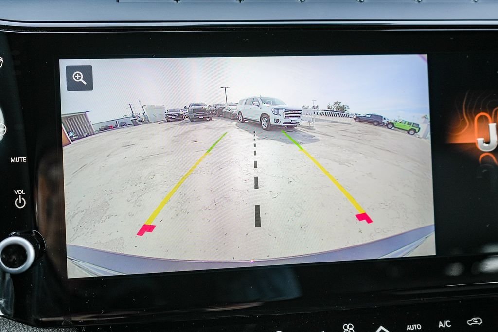 New 2026 Diamond Black Jeep Altitude image 24
