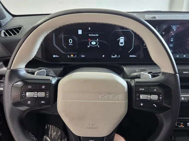 Used 2025 Gray Kia GT-Line image 27