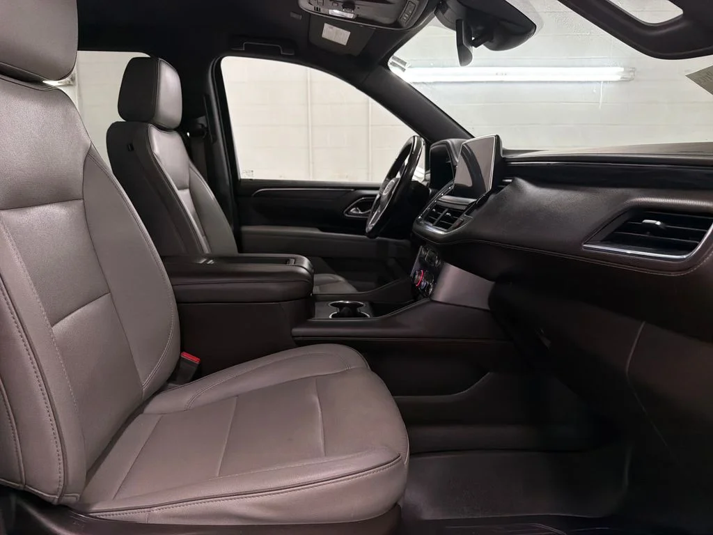 Certified Used 2023 Silver GMC SLT image 30
