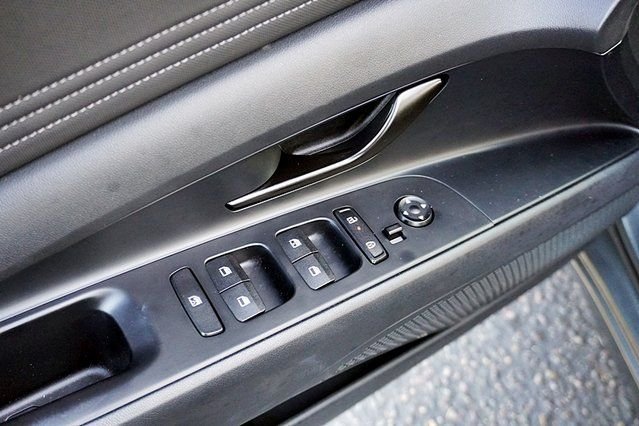 Used 2026 Gray Hyundai SEL Sport image 20