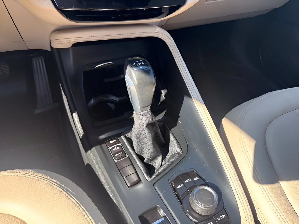 Used 2018 Blue BMW sDrive28i image 14