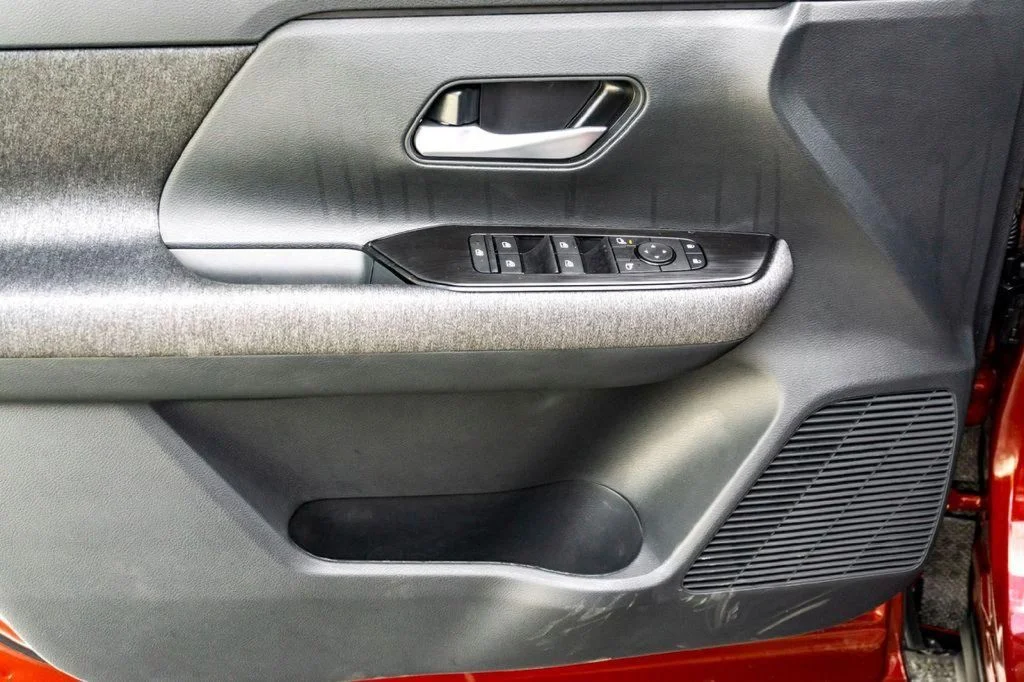2026 Nissan KICKS SV - Photo 7