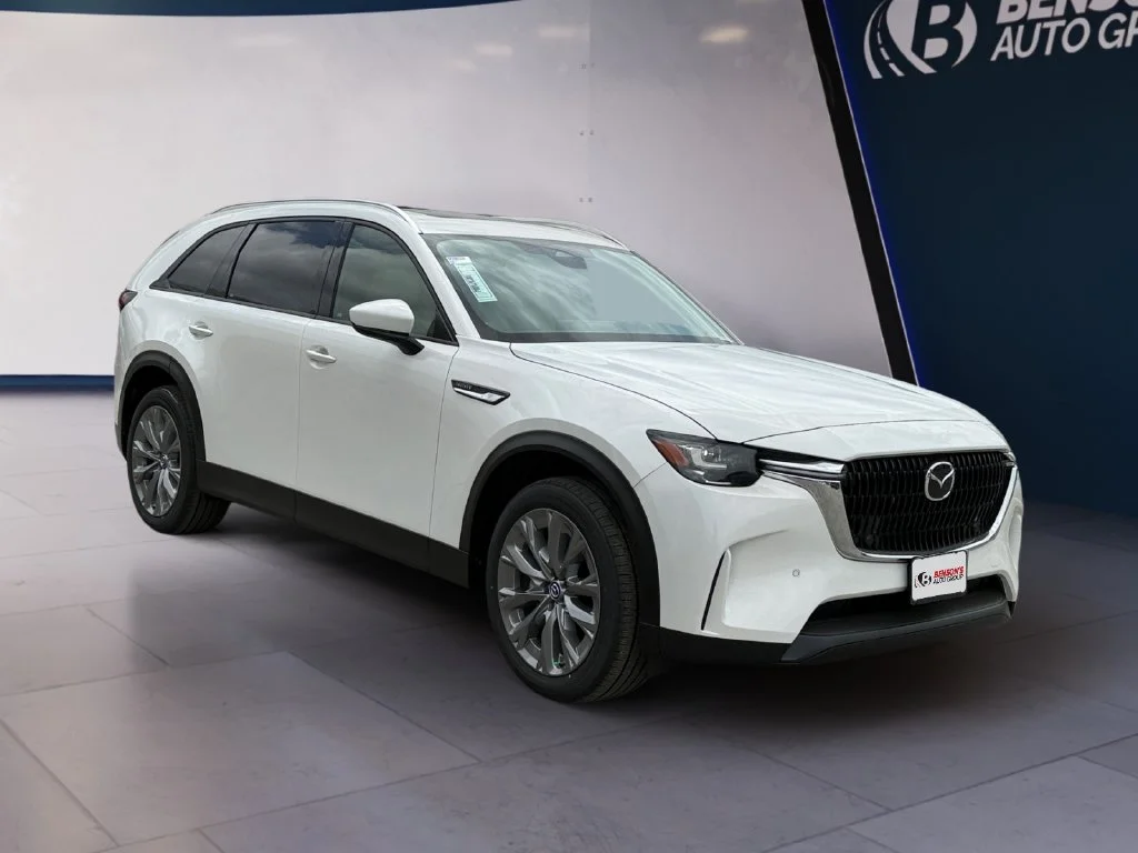 New 2026 White Mazda 3.3 Turbo Preferred image 7